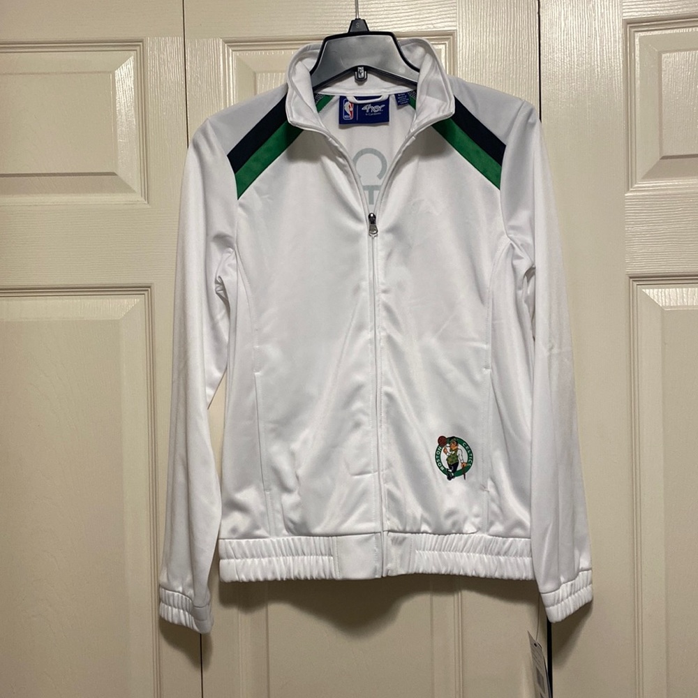 Boston Celtics womens S full zip sweatshirt absolutely awesome!